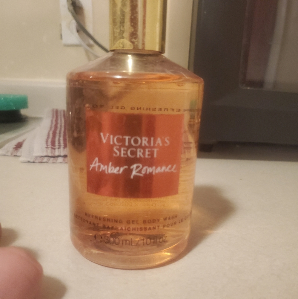 Victorias secret Amber romance body wash